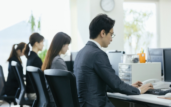 年末調整、法定調書の作成にかかる時間を大幅に削減